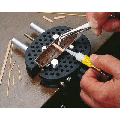 AMATI Držák stavitelný