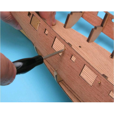 AMATI Zatloukač hřebíků Pro