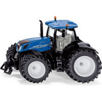 New Holland T7 traktor fém modellje 1:32 méretarányban. Kormánykerékkel és nyitható motorburkolattal. A fülke lehajtható tükrökkel levehető. Első konzol és kiegyensúlyozó lökhárító, vontatószerkezet. Játékra és gyűjtésre alkalmas. Kiváló minőségű autentikus fém és műanyag kivitelben.