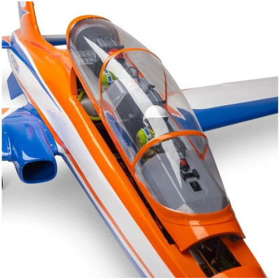 Hangar 9 Aermacchi MB-339 2.1m ARF, zatahovací podvozek