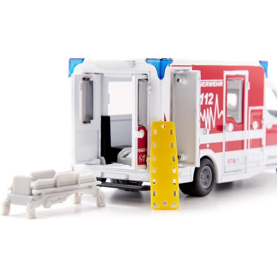 SIKU Super - ambulance Mercedes-Benz Sprinter 1:50