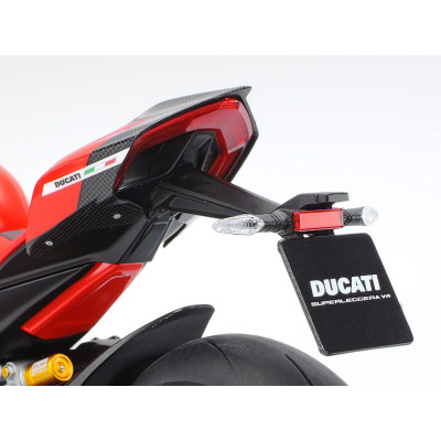 Tamiya 1:12 Ducati Superleggera V4