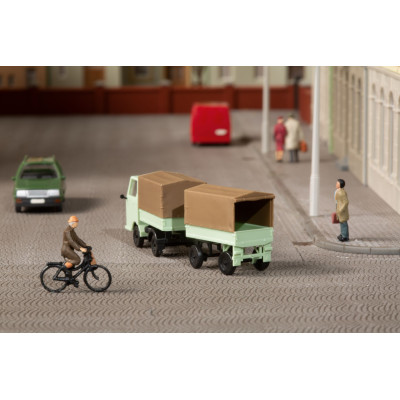 Auhagen Multicar M22 s prívesom - stavebnica TT