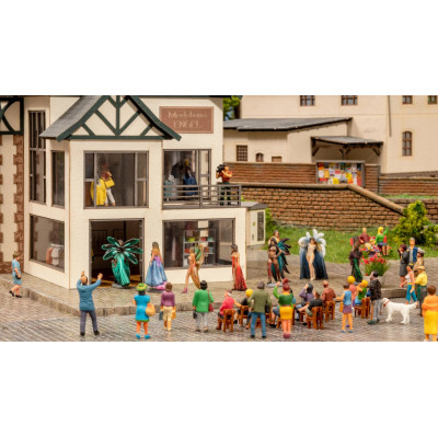 NOCH Téma postavičky v Módnom obchode H0