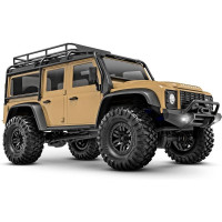 A Traxxas TRX-4M Land Rover Defender RC modellje 1:18 méretarányban, elképesztő sokoldalúsággal és képességekkel. Fém alvázkeret 4 pontos felfüggesztéssel, olajos lengéscsillapítókkal, 45°-os kormányszöggel, licencelt klipszes karosszériával, LED világítással a lökhárítóban. 2S LiPo akkumulátor és USB töltő. 