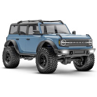 A Traxxas TRX-4M Ford Bronco 2021 RC modellje 1:18 méretarányban, elképesztő sokoldalúsággal és képességekkel. Fém alvázkeret 4 pontos felfüggesztéssel, olajos lengéscsillapítókkal, 45°-os kormányszöggel, licencelt klipszes karosszériával, LED világítással a lökhárítóban. LiPo akkumulátor és USB töltő.