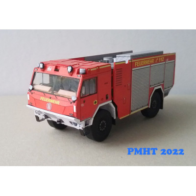 Model cisterny Tatra Force 4x4 TLF4000 v službách nemeckých hasičov a Tatra Force 6x6 KHA40, ktorá slúži na letisku v Senegale.