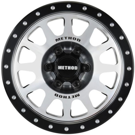 Pro-Line disk 2.9" 1:6 Method 305 +2 Offset stříbrné (2): SCX6