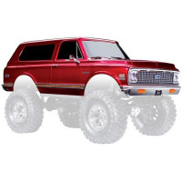 Traxxas Chevrolet Blazer 1972 piros. Teljes festett karosszéria, beleértve a hűtőrácsot, tükröket, ajtókilincseket, ablaktörlőket és klipszes rögzítő rendszerrel. A #8072X modellre való felszereléshez tervezték.