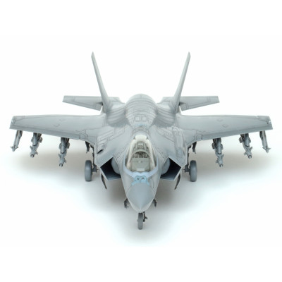 TAMIYA 1/48 F-35A Lightning II