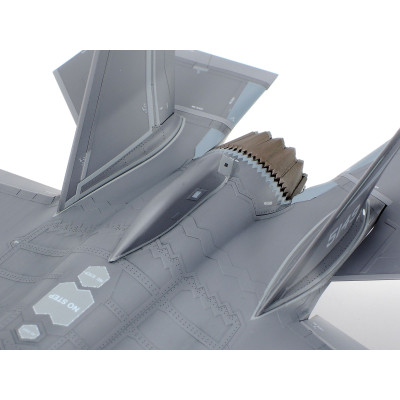 TAMIYA 1/48 F-35A Lightning II