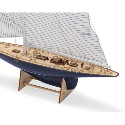 AMATI Endeavour plachetnice 1934 1:80 kit s hotovým trupem