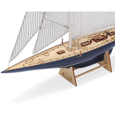 AMATI Endeavour plachetnice 1934 1:80 kit s hotovým trupem