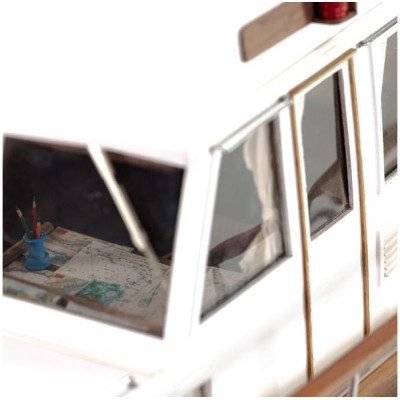 AMATI Grand Banks motorová jachta 1967 1:20 kit