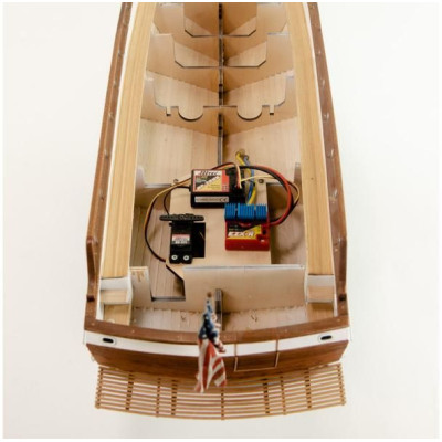 AMATI Grand Banks motorová jachta 1967 1:20 kit