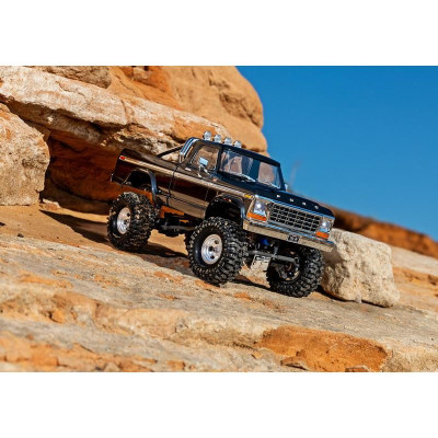 Traxxas TRX4-M Ford F-150 1979 1:18 RTR černý
