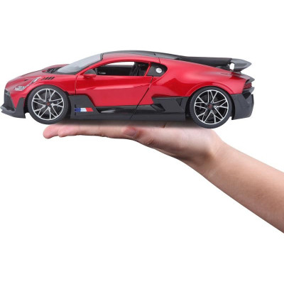 Bburago Bugatti Divo 1:18 červená