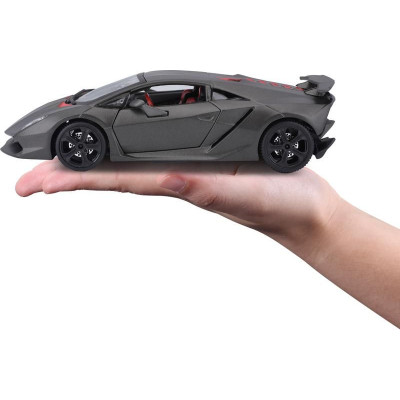 Bburago Plus Lamborghini Sesto Elemento 1:24 černá