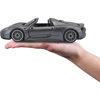 Bburago Plus Porsche 918 Spyder 1:24 stříbrná