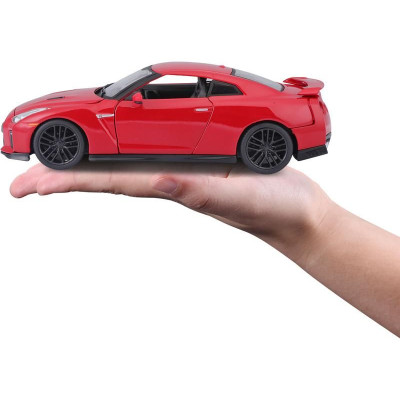 Bburago Plus Nissan GT-R 1:24 červená
