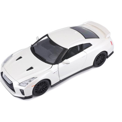 Bburago Plus Nissan GT-R 1:24 bílá metalíza