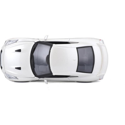 Bburago Plus Nissan GT-R 1:24 bílá metalíza