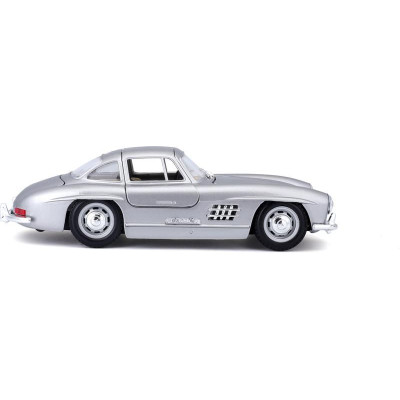 Bburago Mercedes-Benz 300 SL 1954 1:24 stříbrná