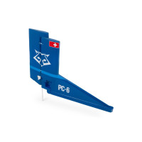 Gyakorlatilag kész, félig megmunkált svájci STOL kategóriájú, 1500 mm fesztávolságú, szinte elpusztíthatatlan, szénnel megerősített, extrudált poliolefin (EPO) habból készült haszonrepülőgép. C3548-750 kefe nélküli motorral, 10x6" háromlapátos légcsavarral, R-40SB vezérlővel és 6 mikroszerverrel felszerelve. Vezérelt szárnyszárnyak, fékszárnyak, kormánylapát, magassági kormány, kormányozható spur/ruder és motorfordulatszám; működő LED lámpák. 4S LiPo 2600-3300 mAh (min 30C).