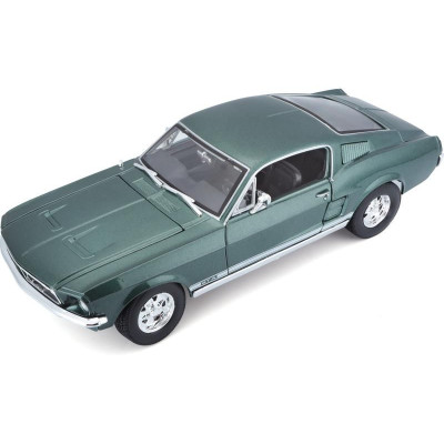 Maisto Ford Mustang Fastback 1967 1:18 zelená metalíza