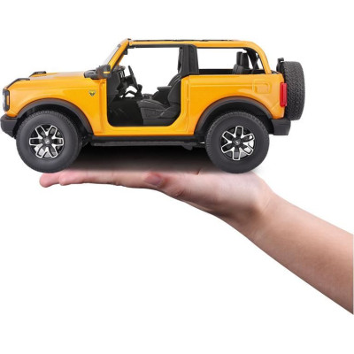 Maisto Ford Bronco Badlands 2021 1:18 oranžová