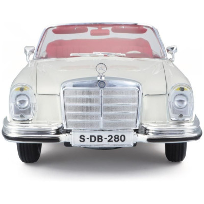 Maisto Mercedes-Benz 280SE Cabrio 1967 1:18 krémová