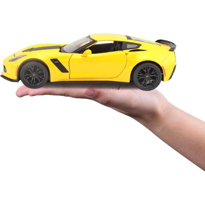 Maisto Corvette Z06 2015 1:24 žlutá