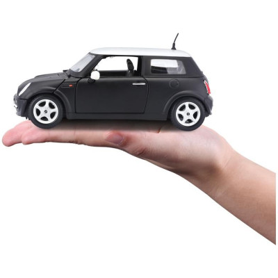 Maisto Mini Cooper 1:24 černá matná