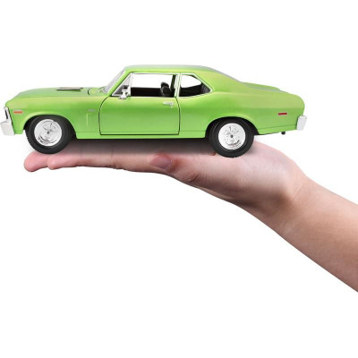 Maisto Chevrolet Nova SS 1970 1:24 světle zelená metalíza