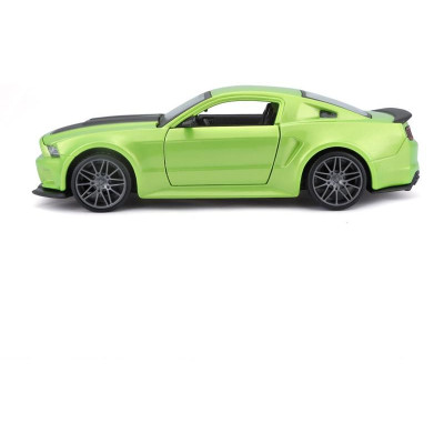 Maisto Ford Mustang Street Racer 2014 1:24 matná zelená