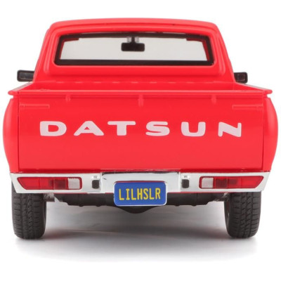 Maisto Datsun 620 Pick-up 1973 1:24