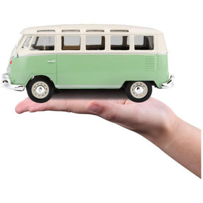 Maisto Volkswagen Van Samba 1:25 zeleno/krémová