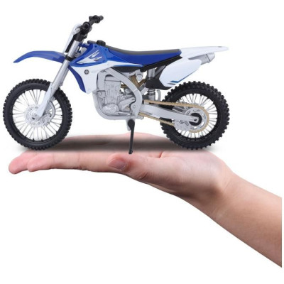 Maisto Yamaha YZ450F 2013 1:12
