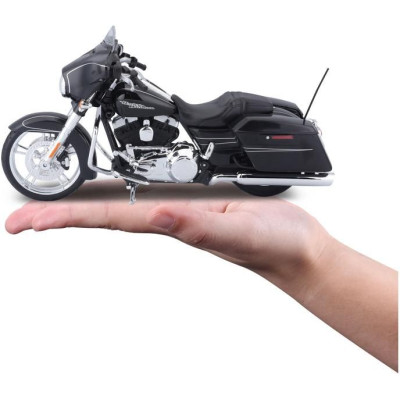Maisto Harley Davidson 2015 Street Glide Special 1:12