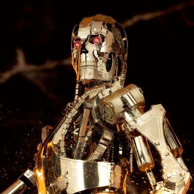 Metal Earth Luxusná oceľová stavebnica The Terminator Endoskeleton T-800
