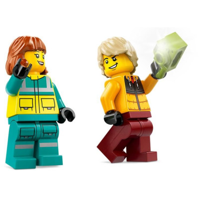 LEGO City - Sanitka a snowboardista