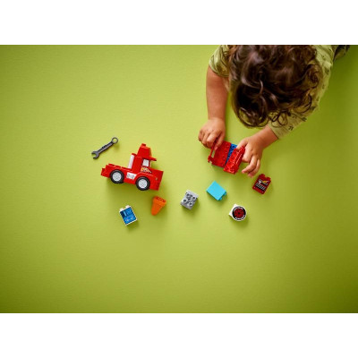 LEGO DUPLO - Mack na závodech