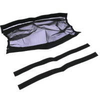 H-Speed porvédő az RC modellautóhoz Traxxas Sledge. Egyszerűen helyezze a fedelet a tépőzárral az alvázra, hogy megvédje a belső teret a szennyeződésektől. Tartsa modelljét kiváló állapotban, bárhol is autózik. Tökéletes védelem a tartós vezetési élményért.