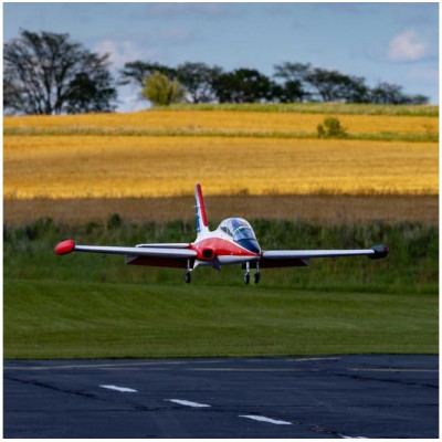 Hangar 9 Aermacchi MB-339 2.1m ARF Military