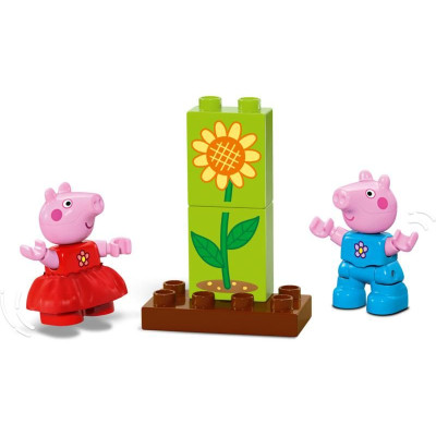 LEGO DUPLO - Prasátko Peppa – zahrada a dům na stromě