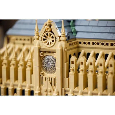 LEGO Architecture - Notre-Dame v Paříži