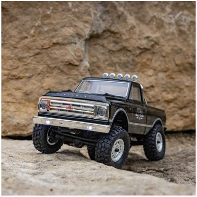 Axial SCX24 Chevrolet C10 1967 1:24 4WD RTR oranžový
