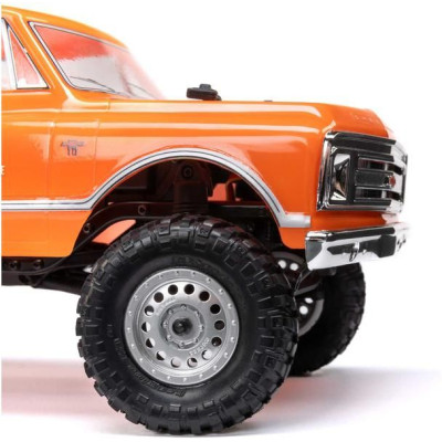 Axial SCX24 Chevrolet C10 1967 1:24 4WD RTR oranžový
