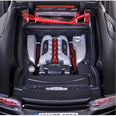 Maisto Audi R8 GT 1:18 matně černá
