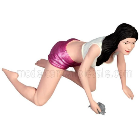 ATLANTIC FIGURES CAR WASHER GIRL - KIM - VARIOUS 1/43